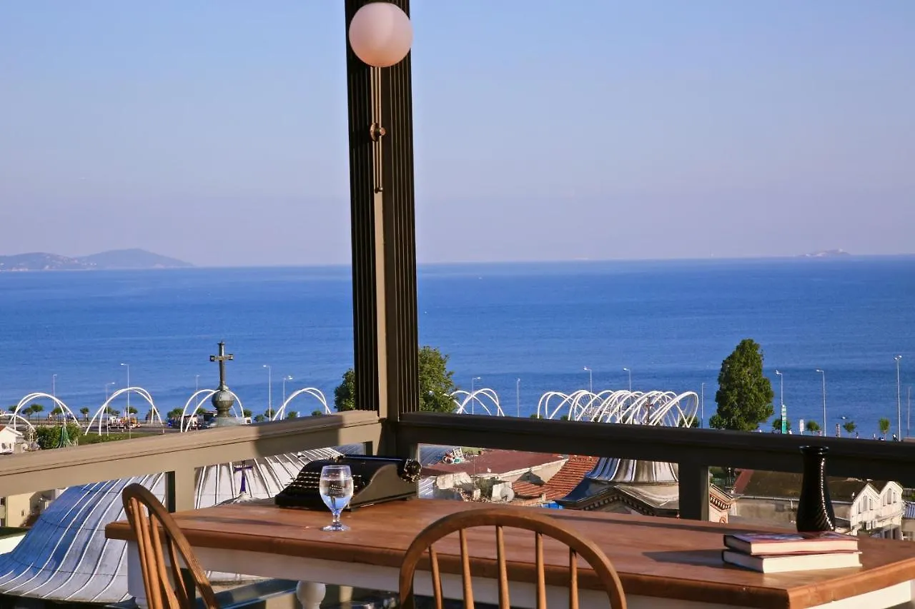 Hotel Bronte Istanbul